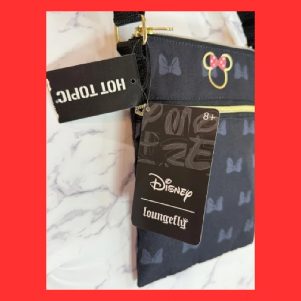 NWT LOUNGEFLY Disney Minnie Mouse Icon Passport Crossbody - Picture 4 of 5